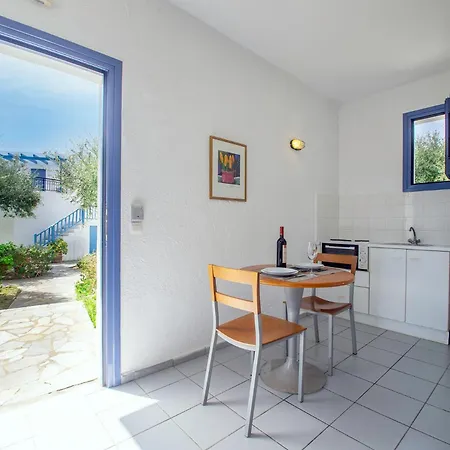 Ξενοδοχείο με διαμερίσματα Palatia Village 4*