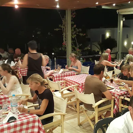 Ξενοδοχείο με διαμερίσματα Palatia Village 4*