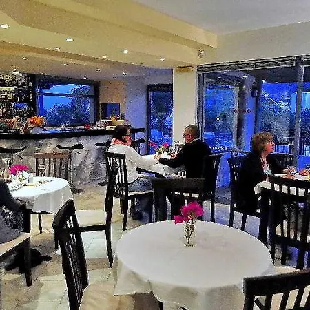 Ξενοδοχείο με διαμερίσματα Palatia Village