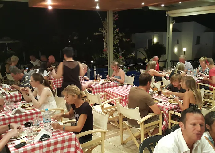 Aparthotel Palatia Village 4*